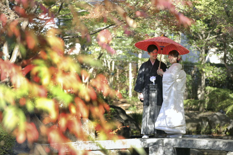 色付き始めた紅葉と一緒に