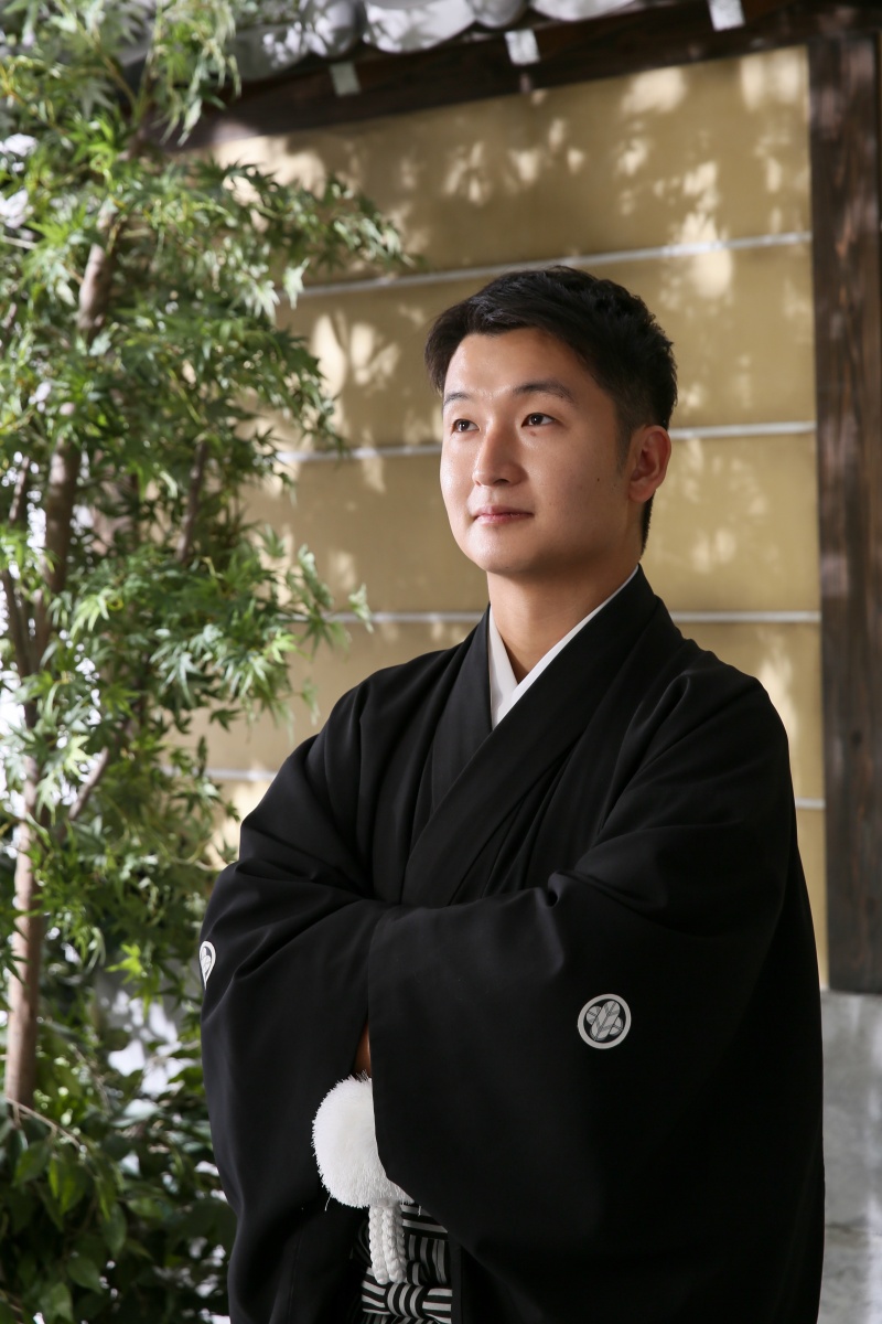 木漏れ日差し込む中で...