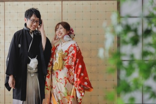 乾杯から始まる特別日！和装&times;洋装で魅せる音楽とお酒のウェディングフォト