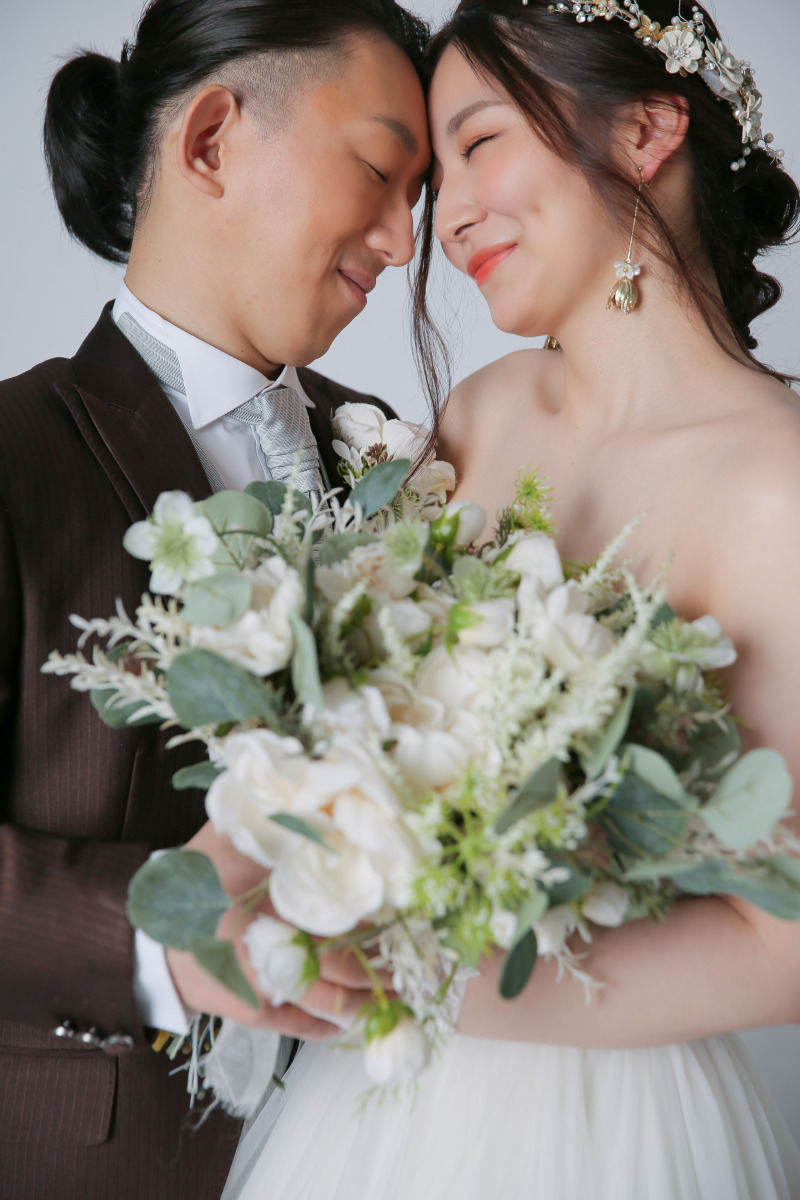 おでこコッツン