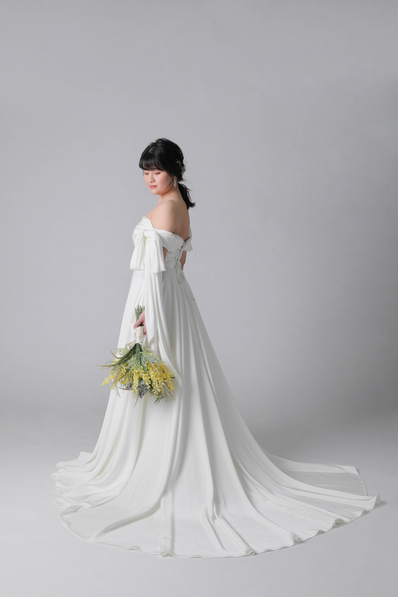 新婦様の後ろ姿