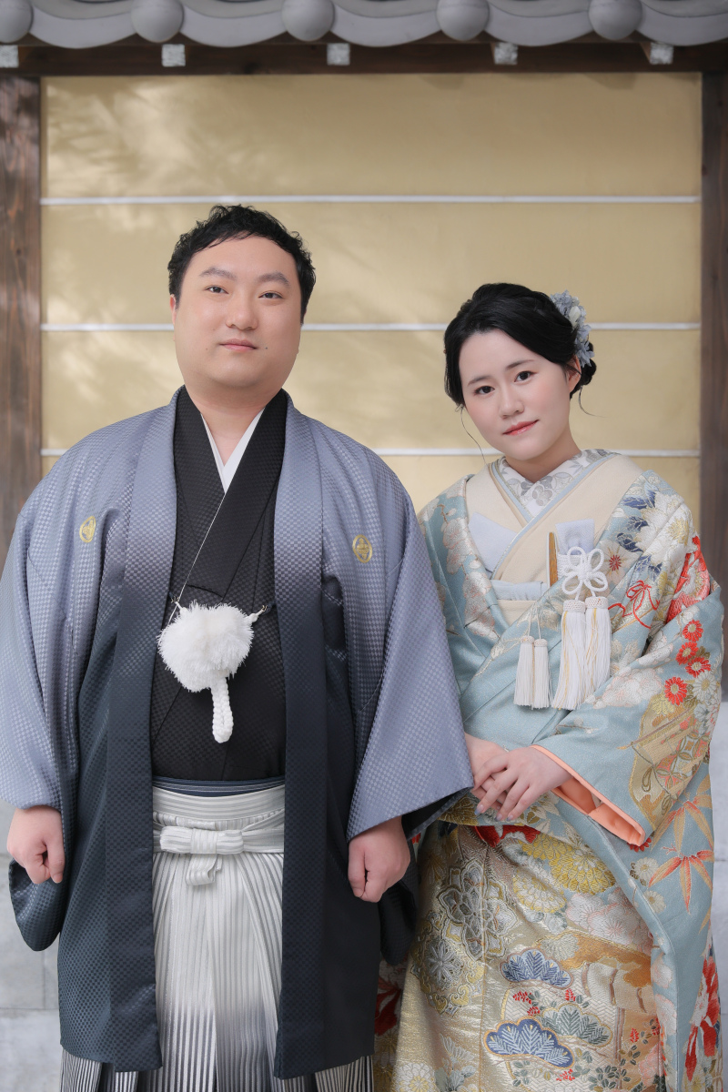 色打掛と紋付袴