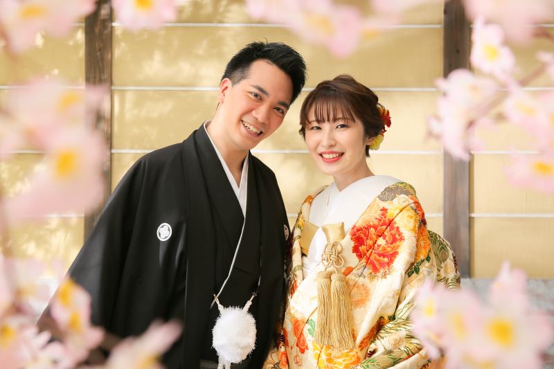 桜に囲まれながら