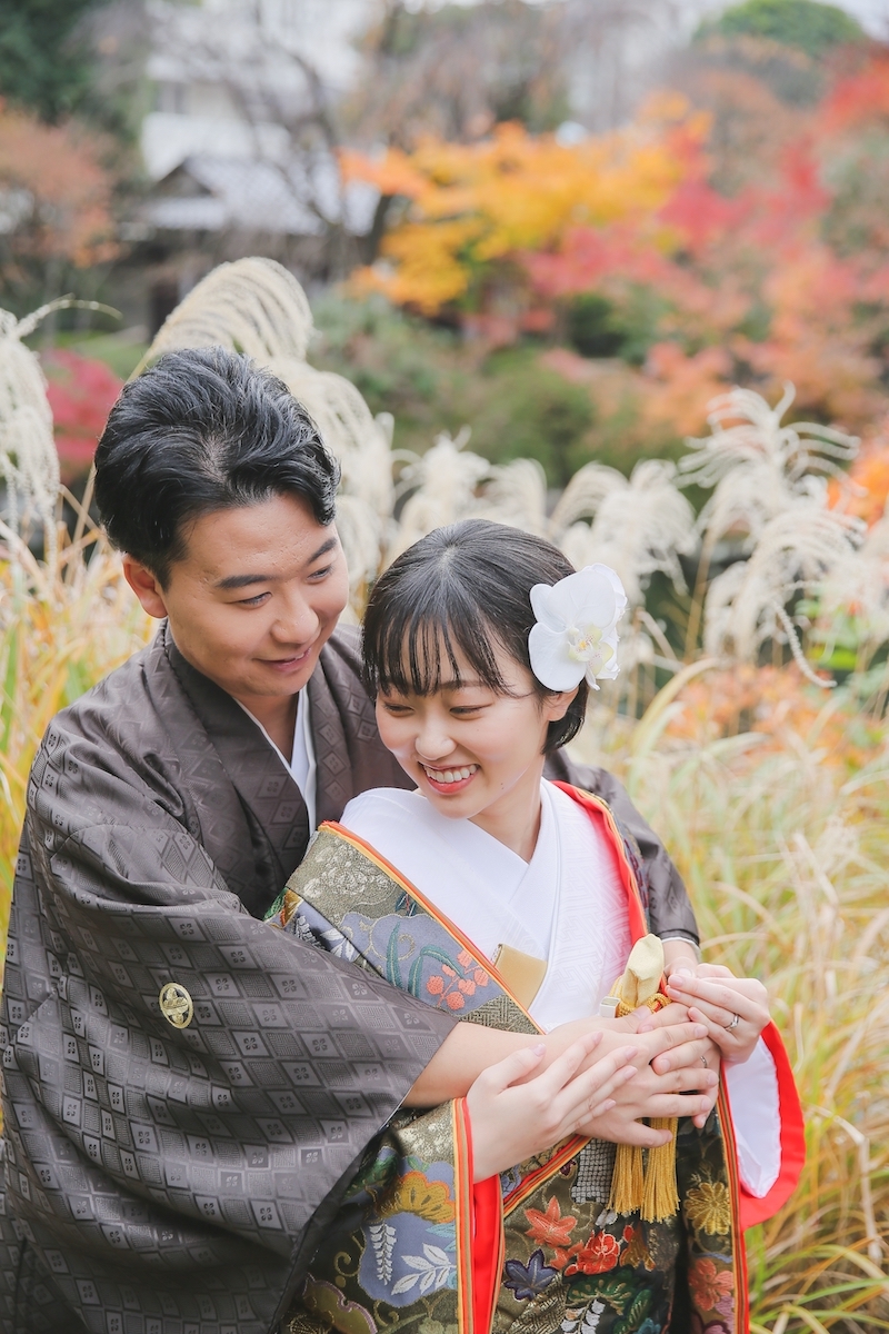 ススキを背景に