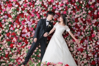 お花と一緒に撮れる！洋装ハウススタジオ！