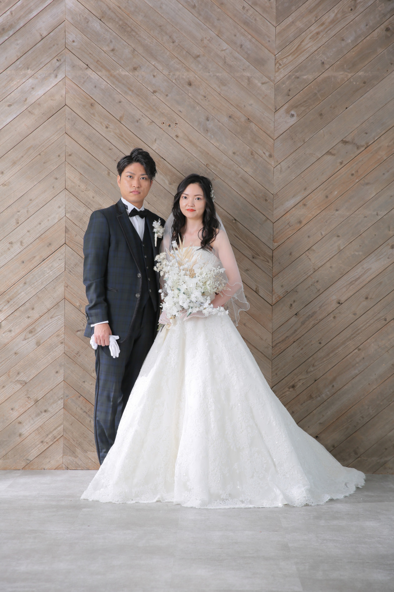 立ち姿はシンプルに