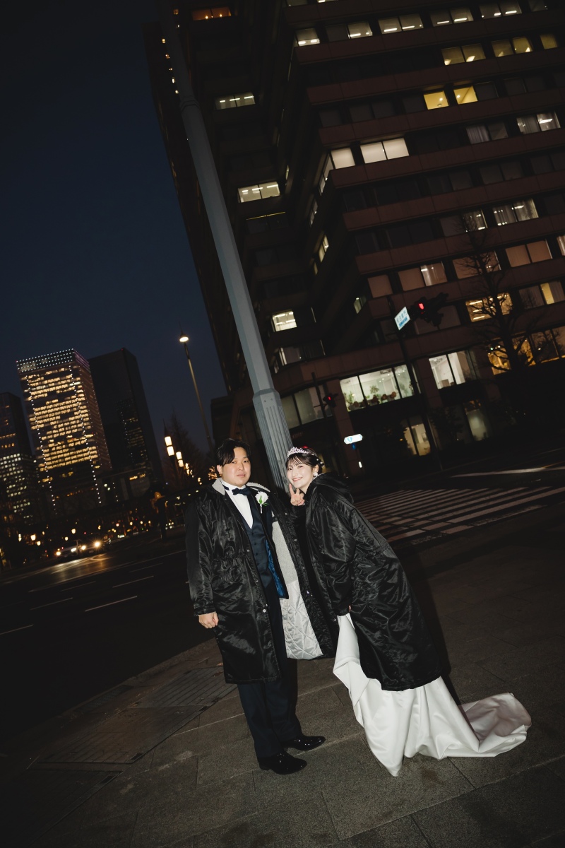 夜も更けてきて