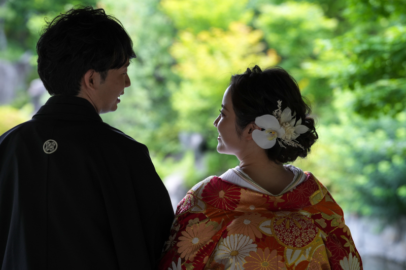 見つめ合う二人