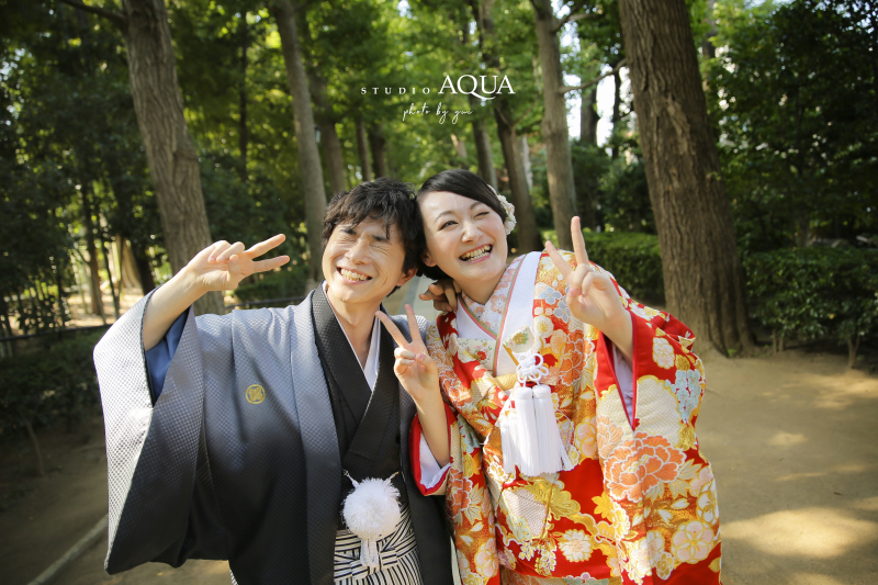 「全力のダブルピース」