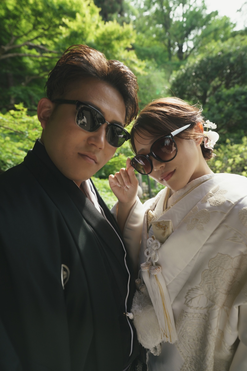 和装×サングラスで激シブに決める