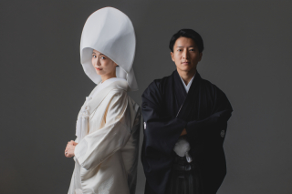 STUDIO AQUA 新宿店（スタジオAQUA）_【シンプルな背景が「おふたりらしさ」を輝かせる】スタジオPLUS