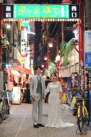 STUDIO AQUA 新宿店（スタジオAQUA）_【煌めいたネオン街で残したい方へ】　新宿周遊ロケーション