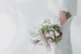 STUDIO AQUA 新宿店（スタジオAQUA）_【シンプルな背景が「おふたりらしさ」を輝かせる】スタジオPLUS