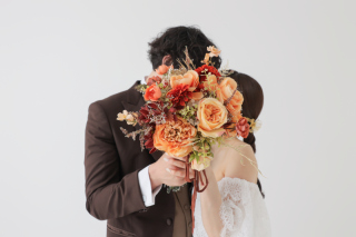 STUDIO AQUA 新宿店（スタジオAQUA）_【シンプルな背景が「おふたりらしさ」を輝かせる】スタジオPLUS