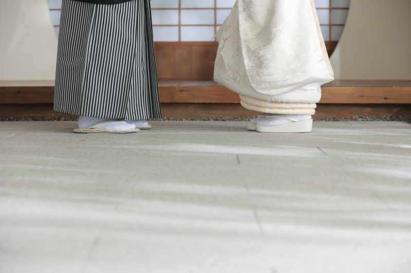 和装の装いを引き立てる足元カット