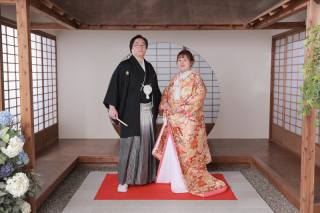 屋内庭園スタジオで2着