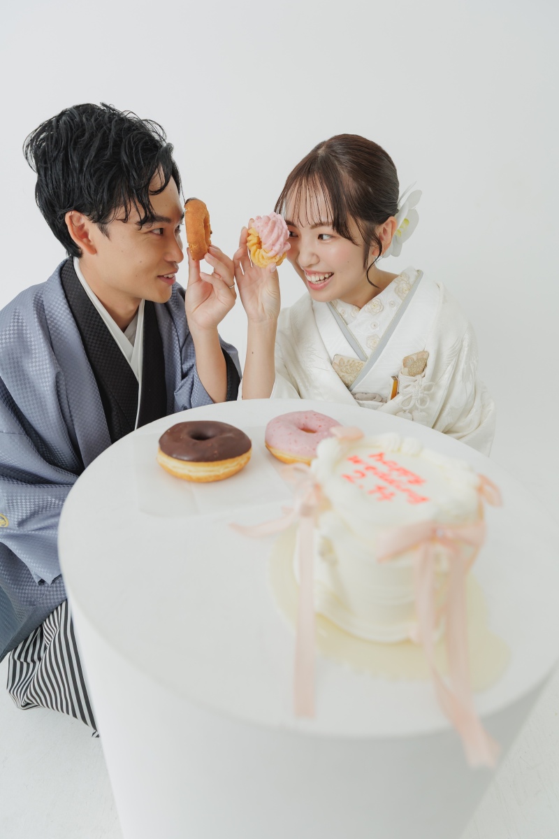 お持ち込みドーナツとケーキと一緒に