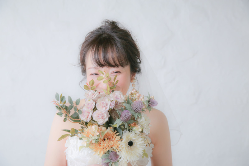 ブーケを持って