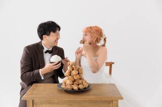 シンプルなスタジオで好きに溢れた撮影を！