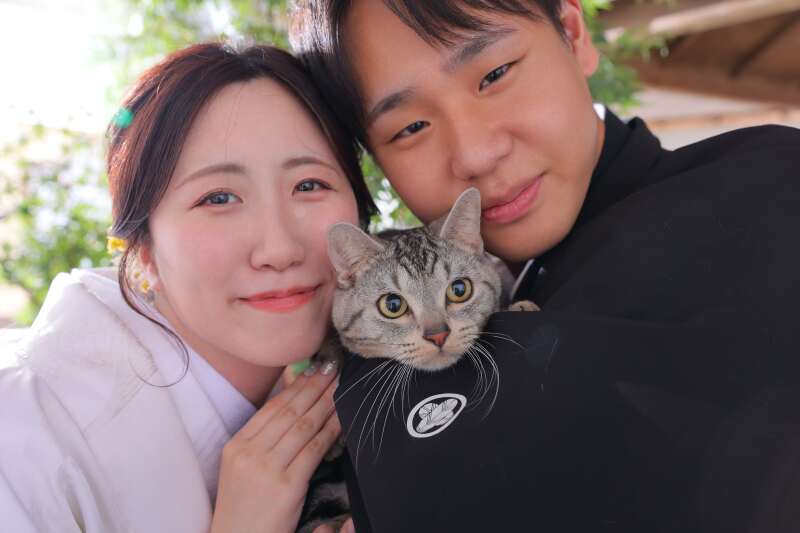 猫ちゃんとスリーショット