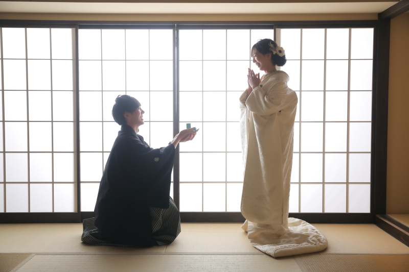 大切な婚約指輪を使用したショット