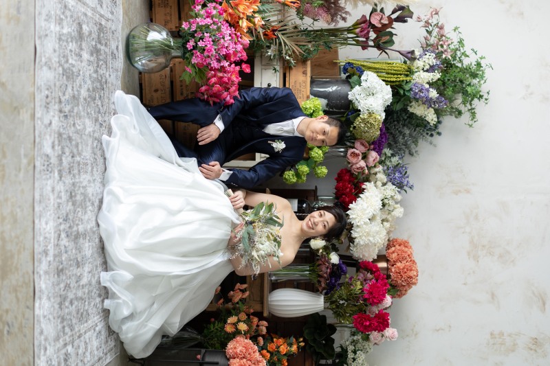 真ん中に座って