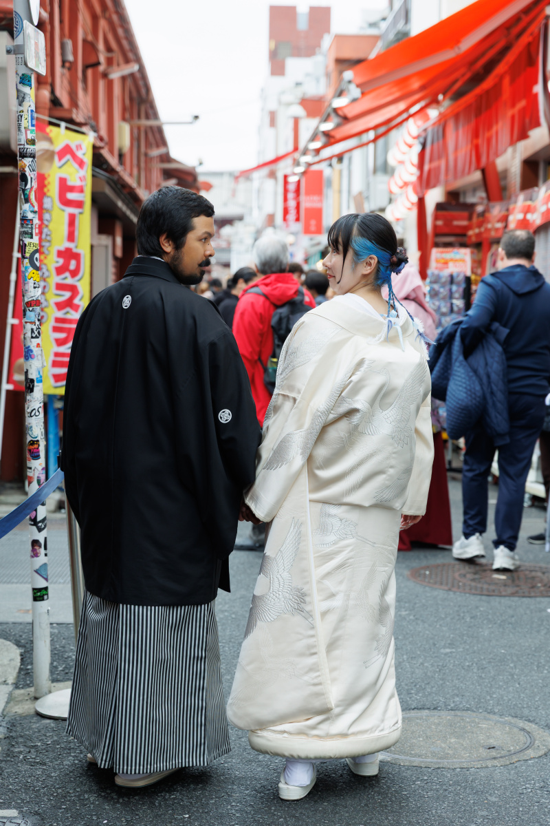 仲見世通りの裏で
