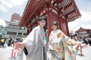 人気の街中ロケーション撮影！