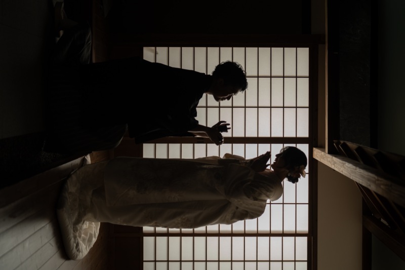 光と影が織りなす、幻想的なシルエット