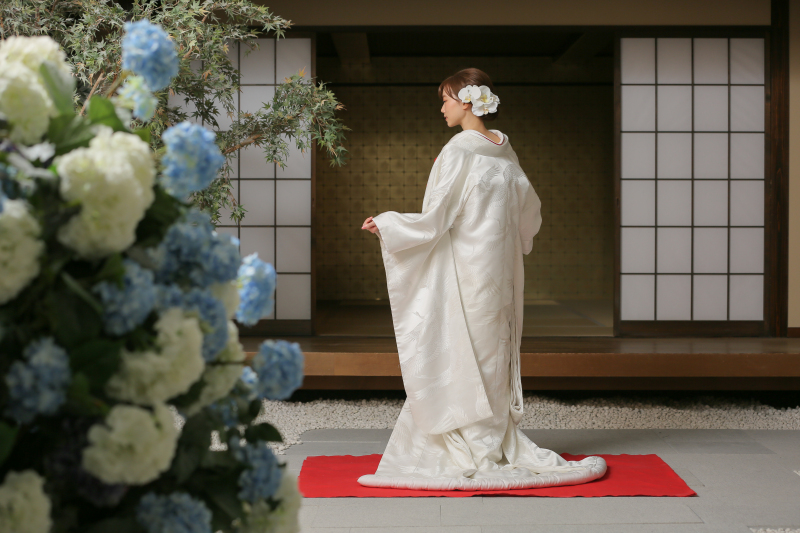 ご新婦様　後ろ姿