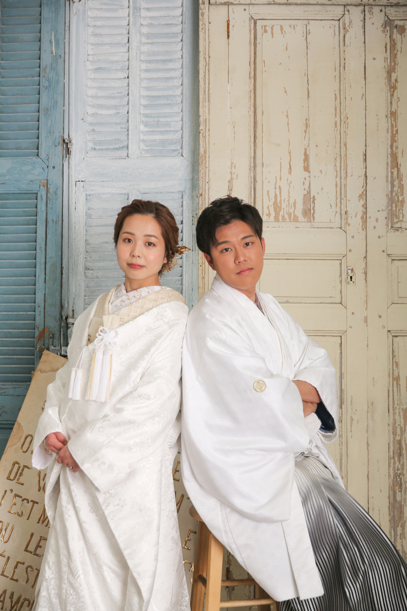 アンティークな背景で撮影