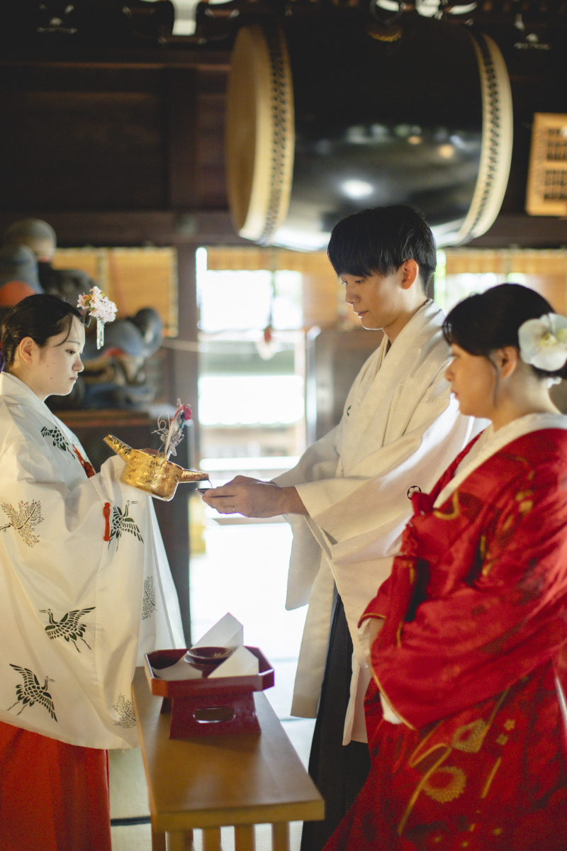 紅白のご衣装で