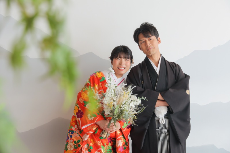 優しく寄り添い合うお二人