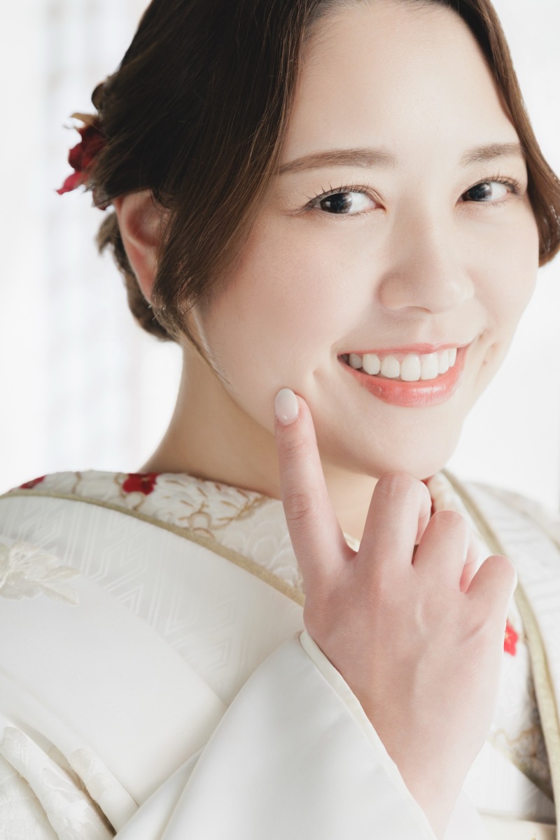 キュートな笑顔が弾ける1枚