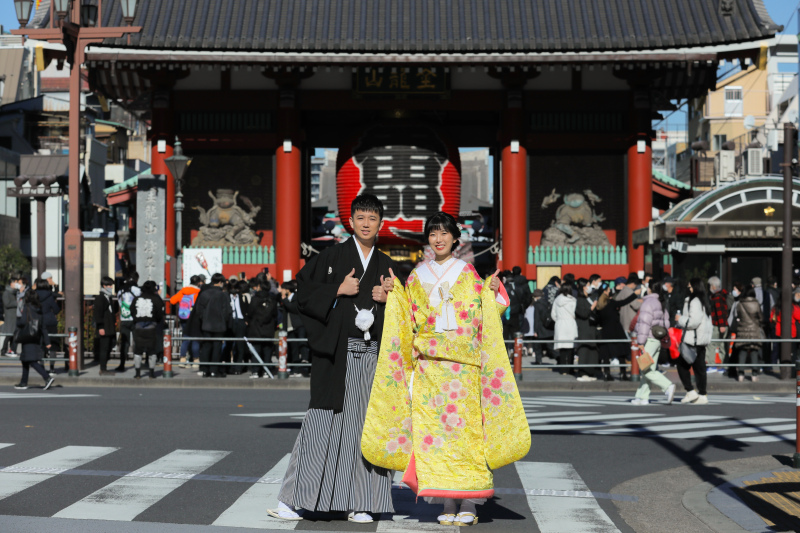 和装でスタジオ＆雷門撮影