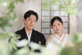 和装にぴったりな屋内庭園スタジオ