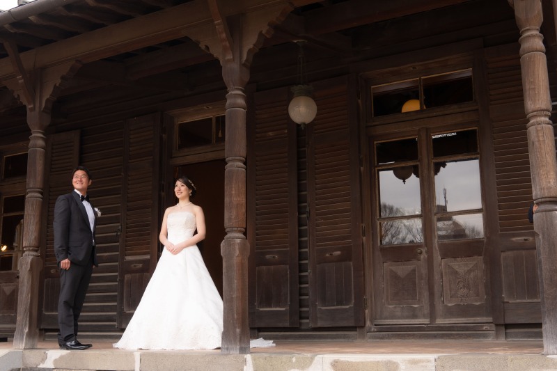 真っ白ドレスが綺麗に輝いています!