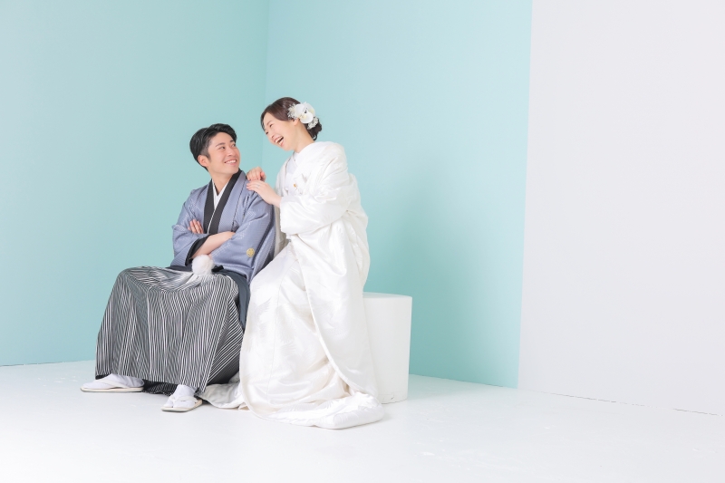 ブルーの背景で