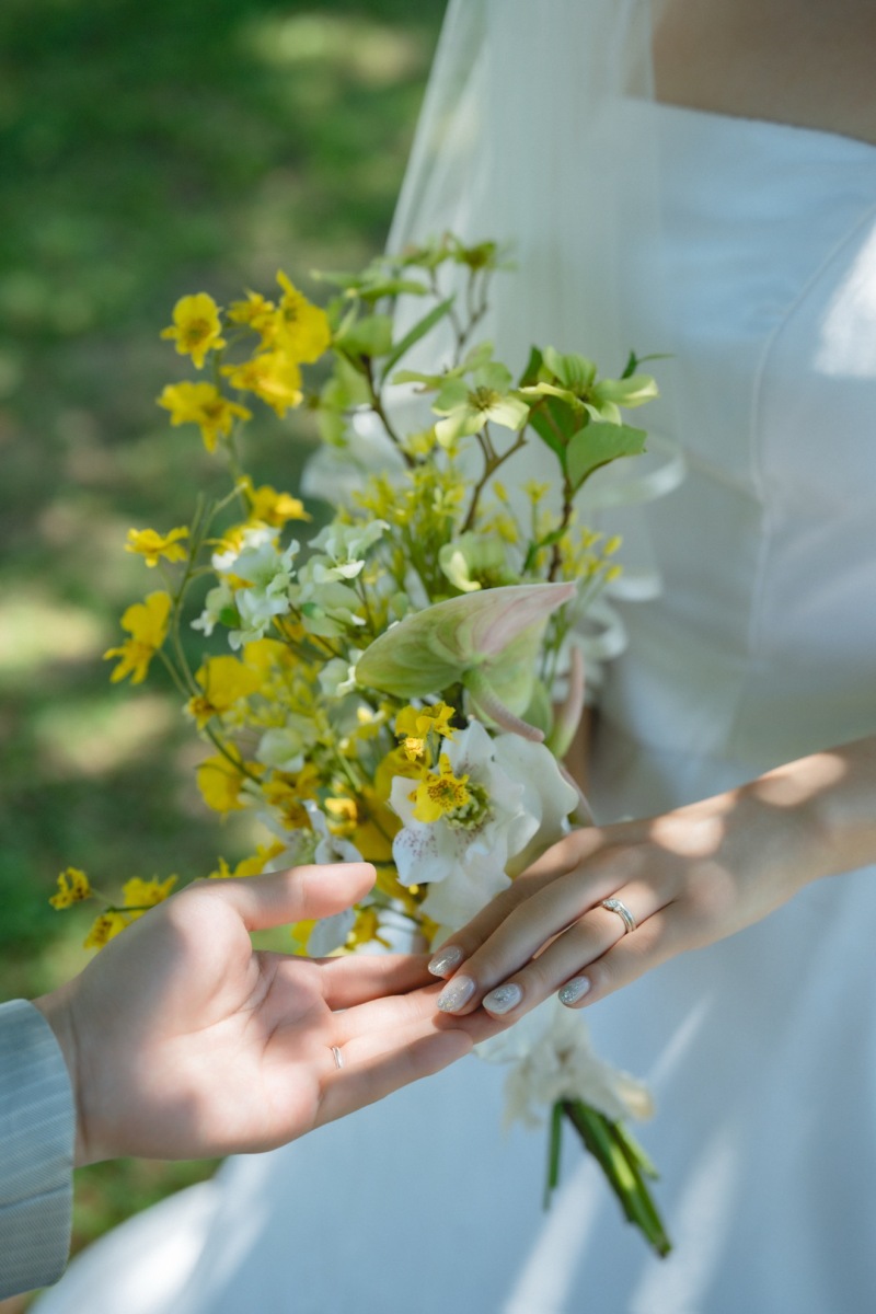 木陰で