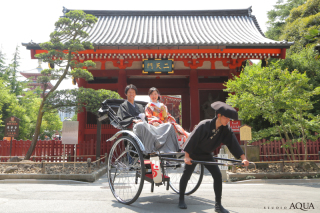 人力車に乗って浅草観光