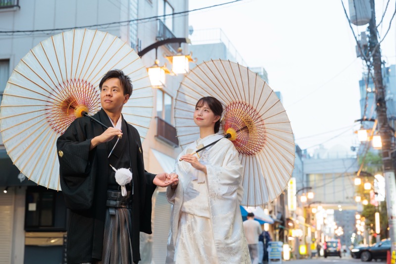 商店街の街灯り