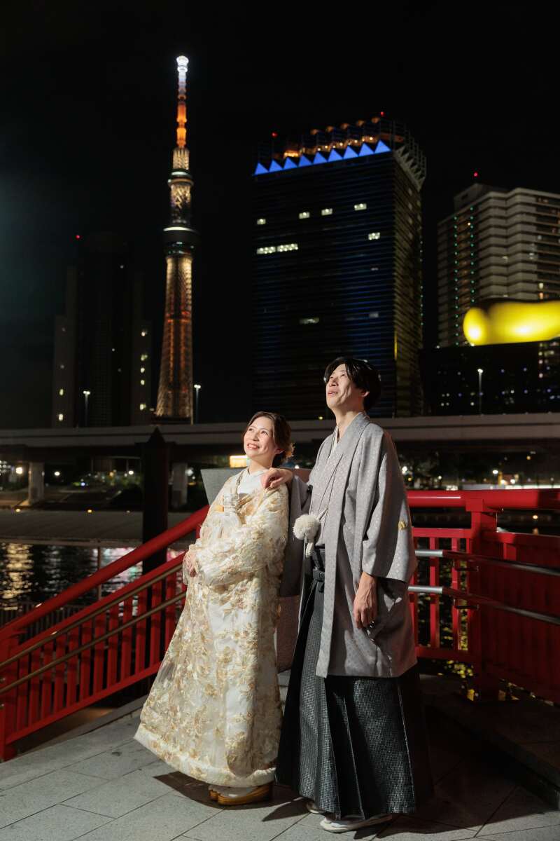 スカイツリーを見上げて