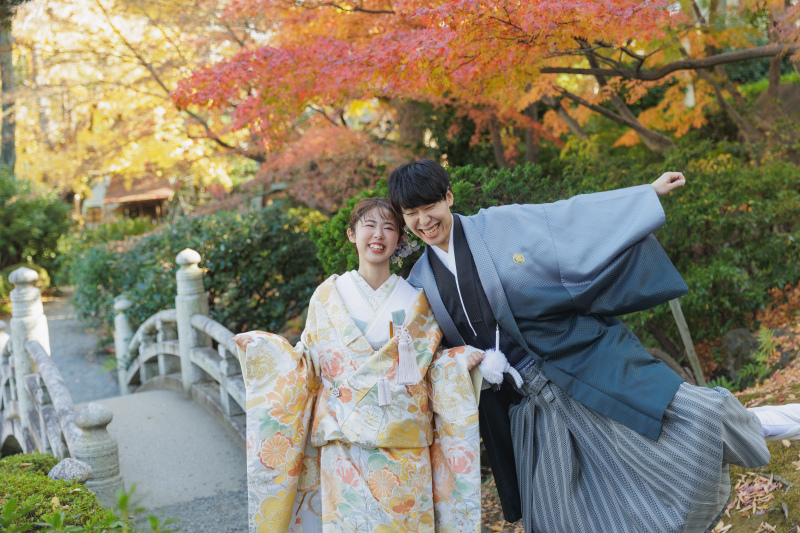 紅葉が見頃の旧安田庭園で和装ロケ!