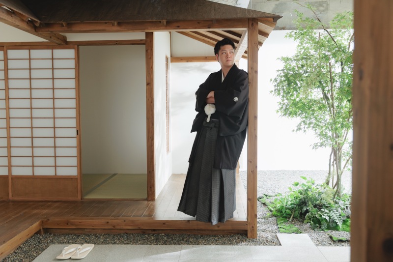 黒紋付が引き立つクールなカット