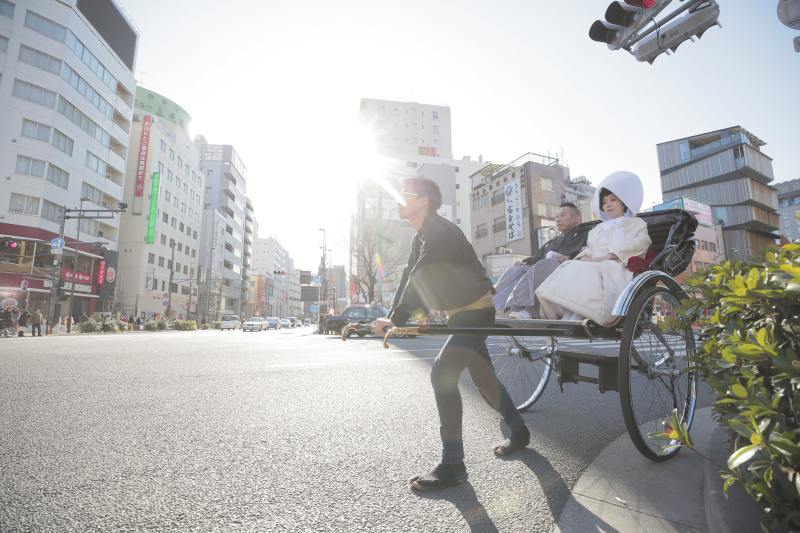 大人気の人力車+浅草巡りロケーション