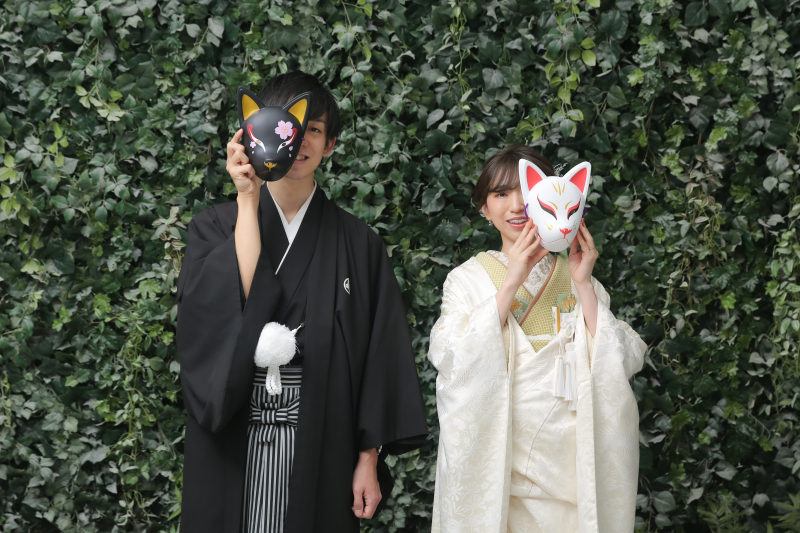 グリーンの背景にて小物を使用して