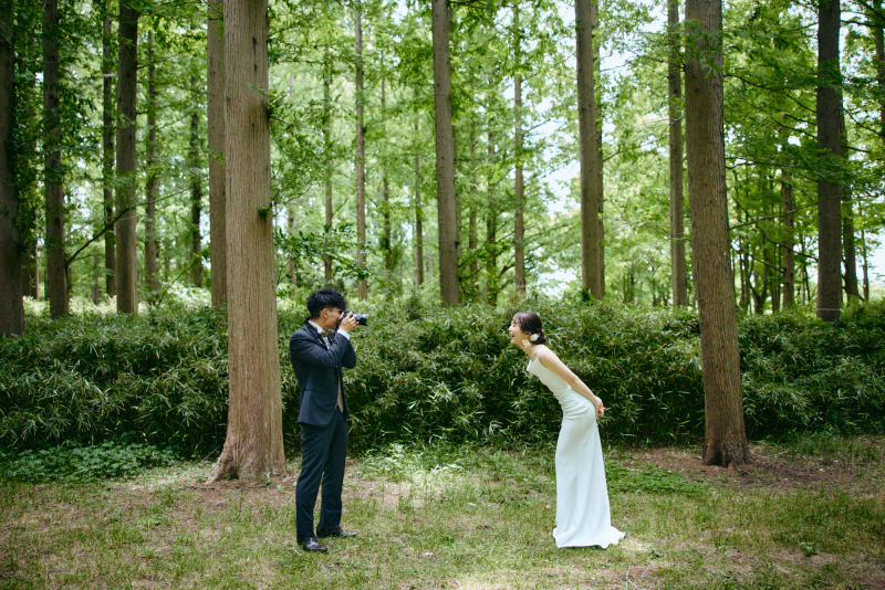 レンズの向こうには