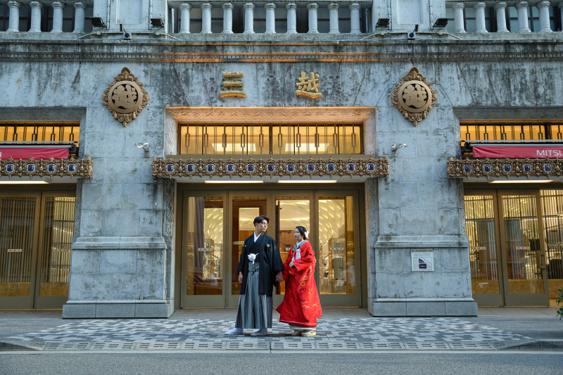 ふたり同じ方向を見上げて