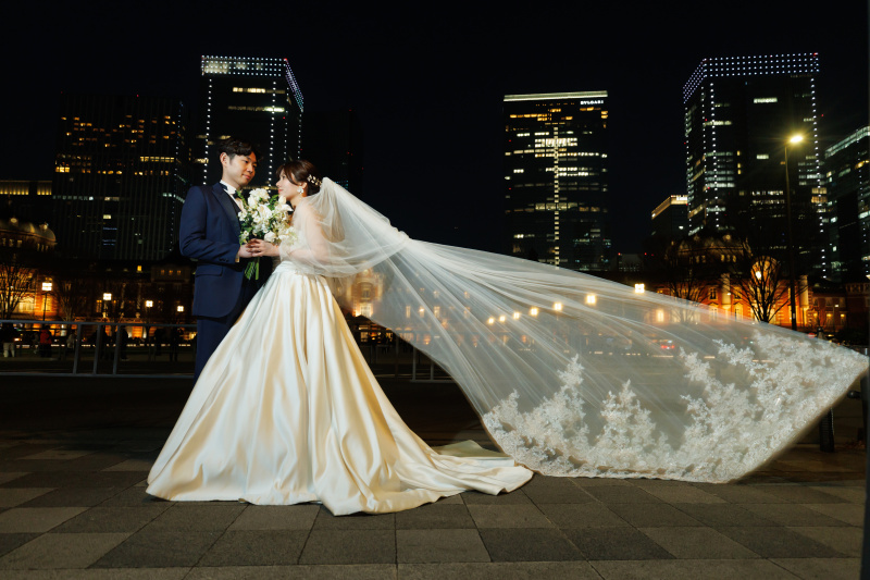 ベールを靡かせて