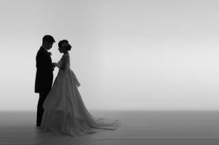 シンプルなスタジオでの撮影